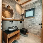 Zsam Mit Sauna Und Hottub * ガルミッシュ・パルテンキルヒェン