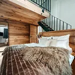 別荘 Zsam Mit Sauna Und Hottub