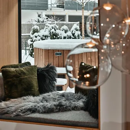 Zsam Mit Sauna Und Hottub * جارمش بارتنكيرشن