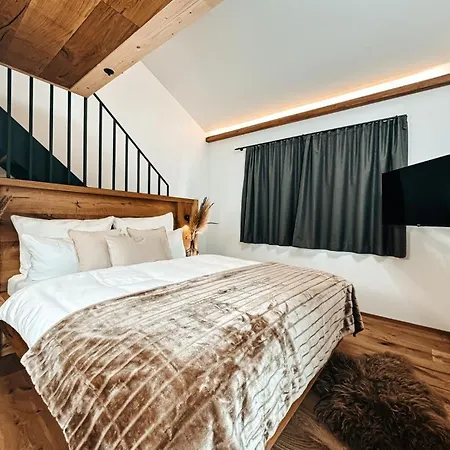 Zsam Mit Sauna Und Hottub Chalé *